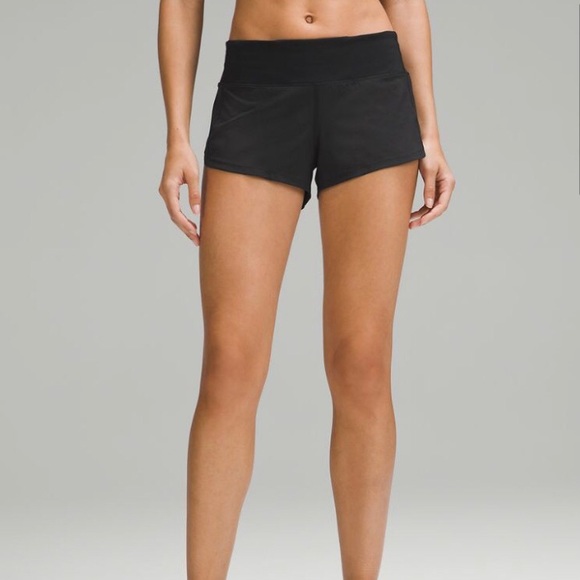 lululemon athletica Pants - Lululemon Speed Up Low-Rise Lined Short 2.5” in Black Size 6